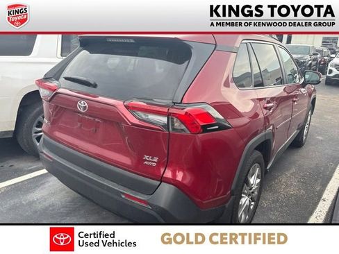 Used 2023 Toyota RAV4 XLE Premium AWD/4WD image 10