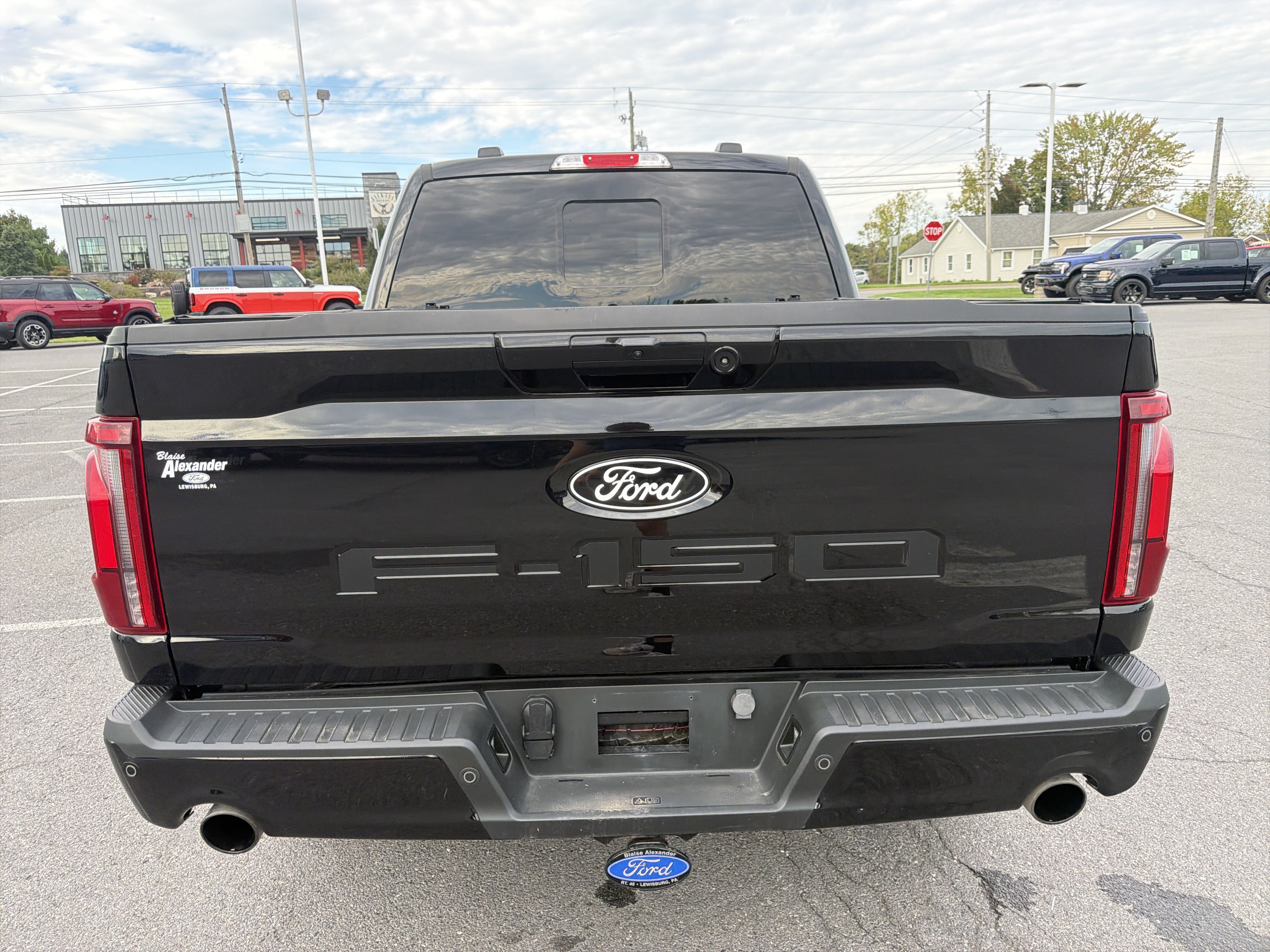 Used 2024 Ford F150 Lariat w/ Equipment Group 502A High AWD/4WD image 4