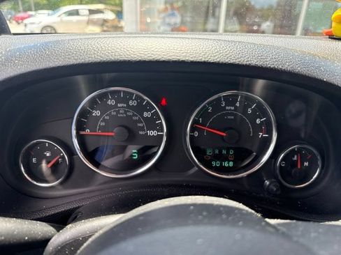 Used 2012 Jeep Wrangler Unlimited Sahara w/ Connectivity Group AWD/4WD image 2