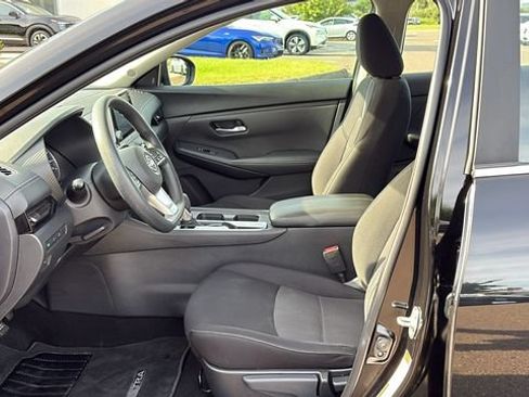 Certified 2024 Nissan Sentra SV FWD image 10