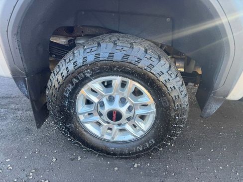 Used 2020 GMC Sierra 2500 SLE w/ SLE Value Package; image 27