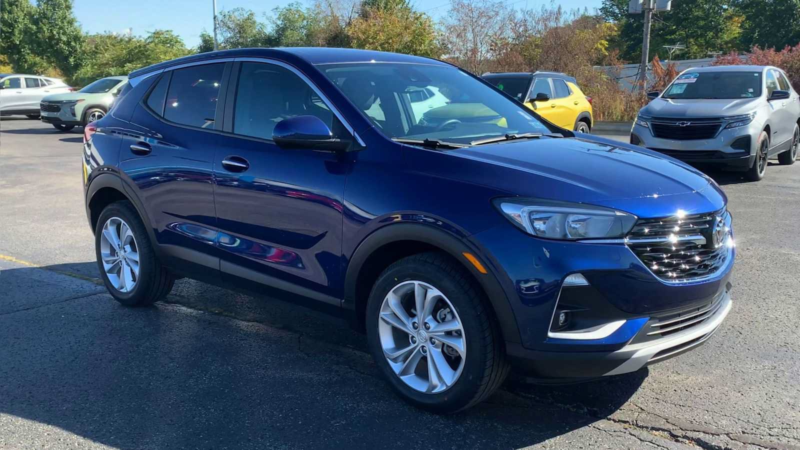 Certified 2023 Buick Encore GX Preferred w/ Cold Weather Comfort Package FWD image 2