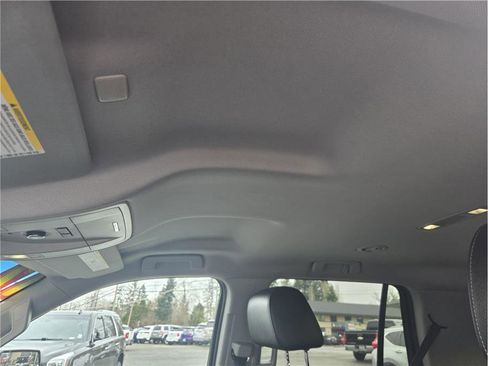 Used 2017 Chevrolet Tahoe Premier image 16