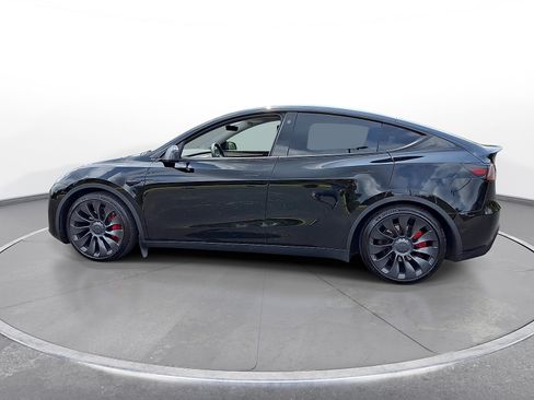Used 2023 Tesla Model Y Performance AWD/4WD image 5