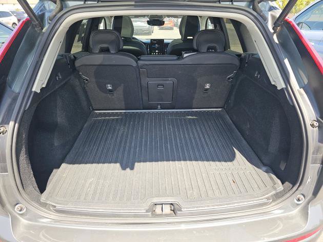 Used 2026 Volvo XC60 B5 Plus AWD/4WD image 7