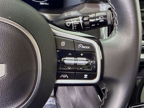 Used 2023 Kia Sorento SX image 24