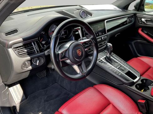 Used 2020 Porsche Macan S AWD/4WD image 17