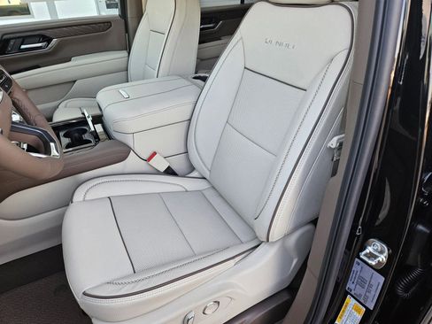 New 2026 GMC Yukon Denali image 19