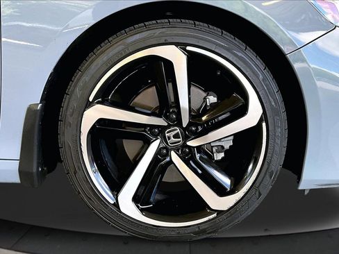 Used 2021 Honda Accord Sport image 32
