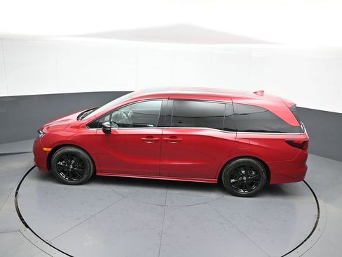 Certified 2023 Honda Odyssey Sport image 43