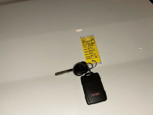 Used 2018 GMC Yukon XL SLE AWD/4WD image 28