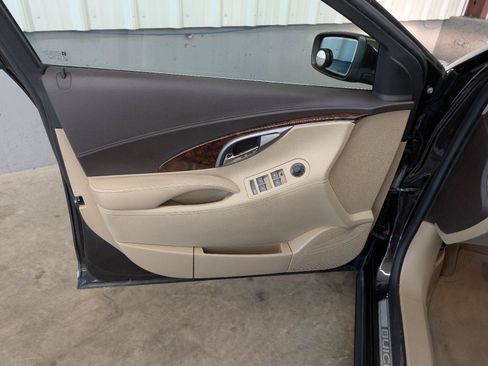 Used 2013 Buick LaCrosse Leather AWD/4WD image 18
