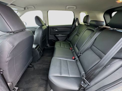 Used 2024 Nissan Rogue SL image 15