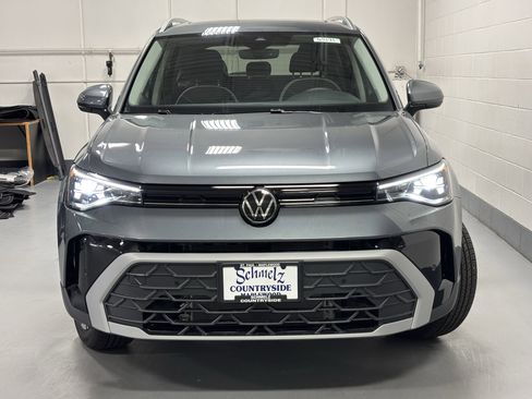 New 2025 Volkswagen Taos SE image 6