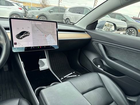 Used 2019 Tesla Model 3 Long Range image 50