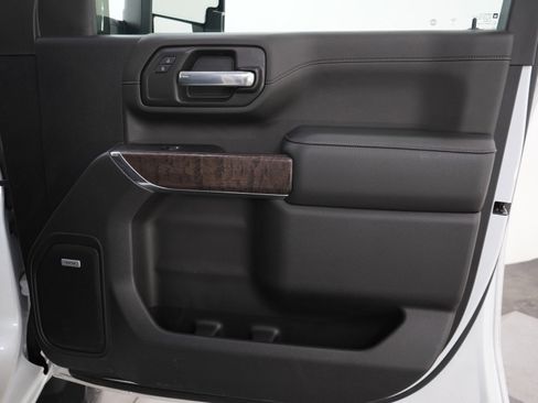 Used 2023 GMC Sierra 3500 Denali AWD/4WD image 15