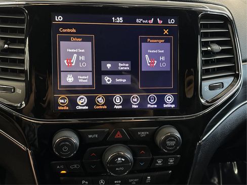 Used 2020 Jeep Grand Cherokee Limited w/ Premium Lighting Group AWD/4WD image 43