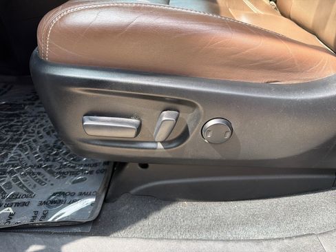 Used 2020 Toyota Sienna Limited Premium AWD/4WD image 13