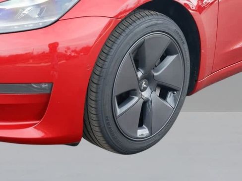 Used 2021 Tesla Model 3 Long Range image 10
