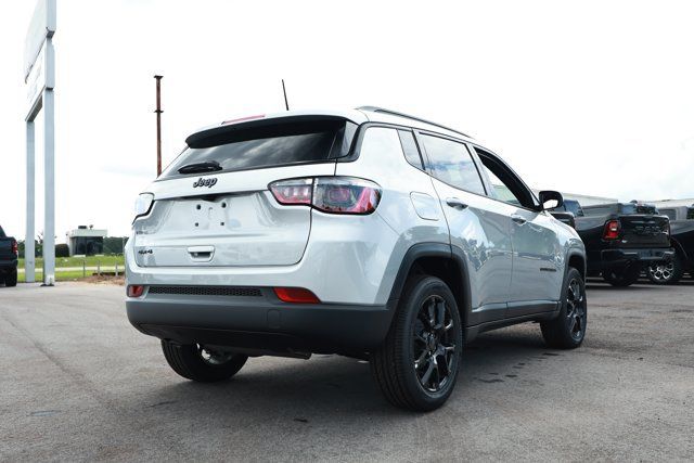 New 2026 Jeep Compass Latitude AWD/4WD image 6