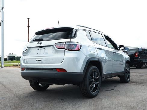 New 2026 Jeep Compass Latitude AWD/4WD image 6