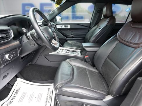 Used 2021 Ford Explorer Platinum w/ Equipment Group 601A AWD/4WD image 13