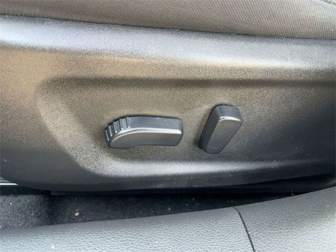 Used 2024 Nissan Altima 2.5 SV image 13