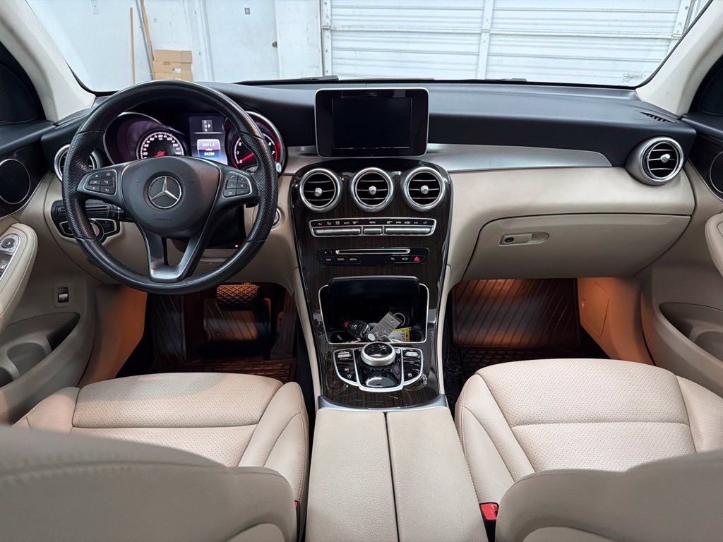 Certified 2019 Mercedes-Benz GLC 300 4MATIC image 24