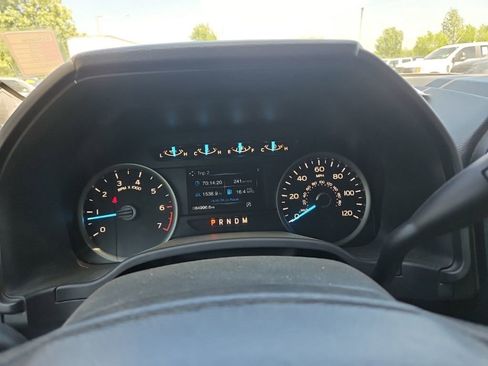 Used 2019 Ford F150 XLT w/ Equipment Group 302A Luxury AWD/4WD image 18