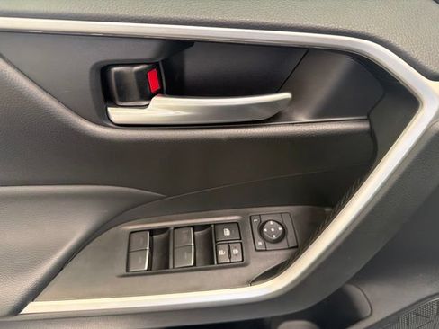 Certified 2023 Toyota RAV4 SE AWD/4WD image 10