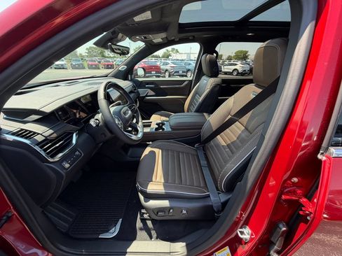 New 2026 GMC Acadia Denali Ultimate AWD/4WD image 28