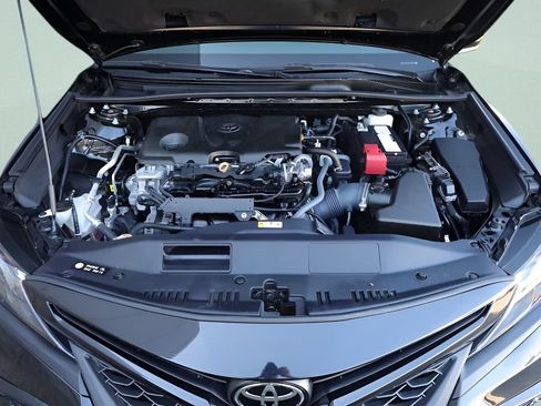 Certified 2024 Toyota Camry SE FWD image 9