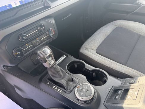 Used 2022 Ford Bronco 4-Door AWD/4WD image 21