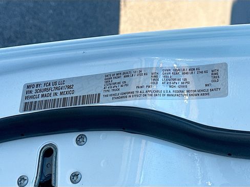 Used 2024 RAM 2500 Laramie image 12