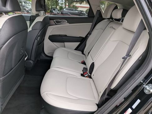 Certified 2024 Kia Sportage EX FWD image 15