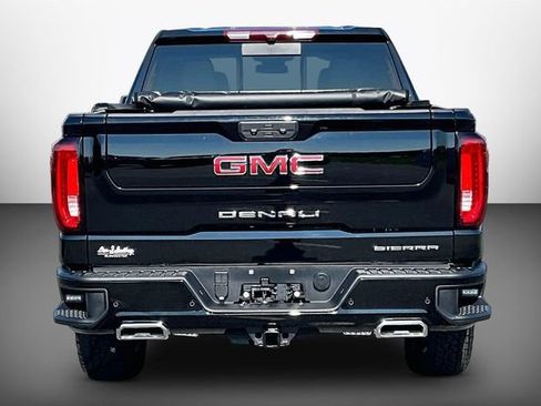 Used 2025 GMC Sierra 1500 Denali AWD/4WD image 4