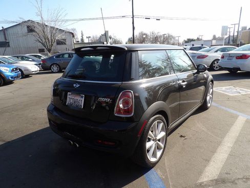 Used 2013 MINI Cooper S image 3