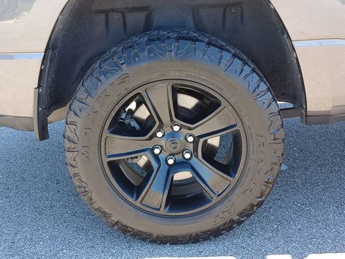 Used 2022 RAM 1500 Big Horn AWD/4WD image 5