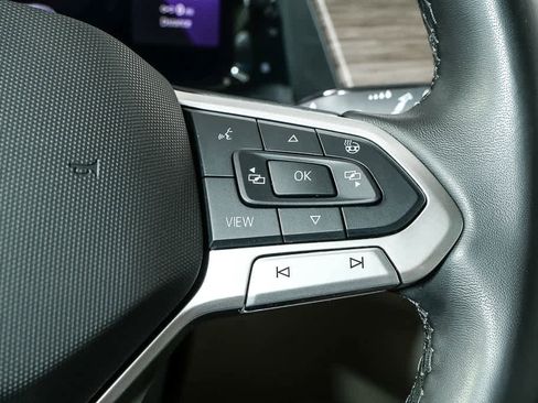 Certified 2025 Volkswagen Atlas SEL Premium R-Line image 12