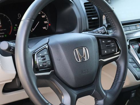 Certified 2025 Honda Odyssey EX-L image 19