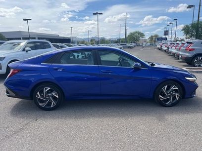 Used 2025 Hyundai Elantra Limited