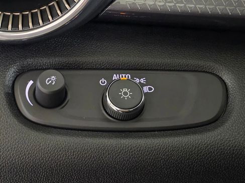 New 2026 Chevrolet Trax ACTIV w/ Sunroof Package image 33