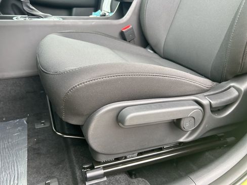 New 2026 Hyundai Kona SE image 12