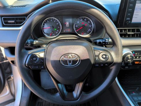 Used 2019 Toyota RAV4 XLE w/ Convenience Package image 18