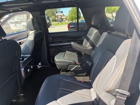 Used 2023 Ford Expedition Platinum AWD/4WD image 25