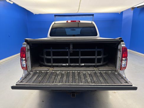 Used 2008 Nissan Frontier SE w/ SE Value Truck Pkg AWD/4WD image 23