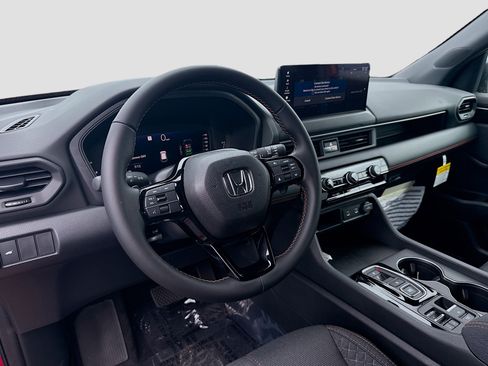 New 2026 Honda Pilot Sport image 9