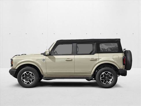 New 2026 Ford Bronco Outer Banks image 3