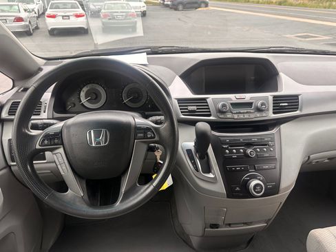 Used 2012 Honda Odyssey EX image 8