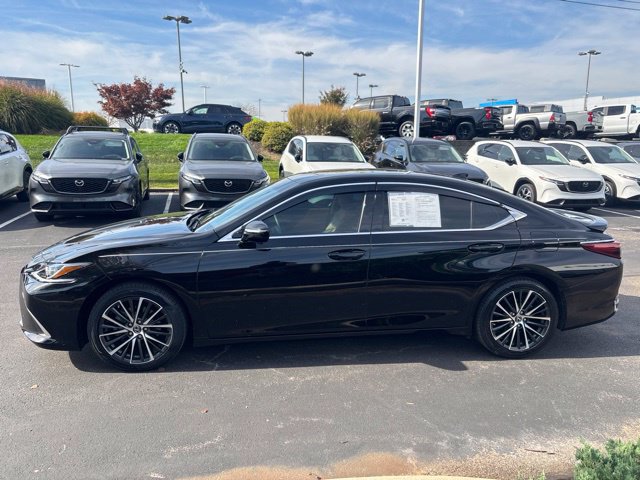Used 2024 Lexus ES 300h w/ Premium Package FWD image 5